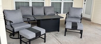 1-bedroom guest suite private entrance and private bathroom. No shared space!