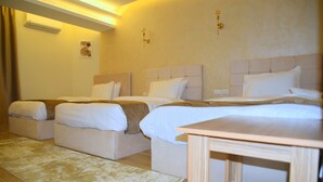 Room - pyramids wonders hotel (Giza)