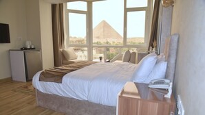 Luxury Twin Room, Hill View - pyramids wonders hotel (Giza)