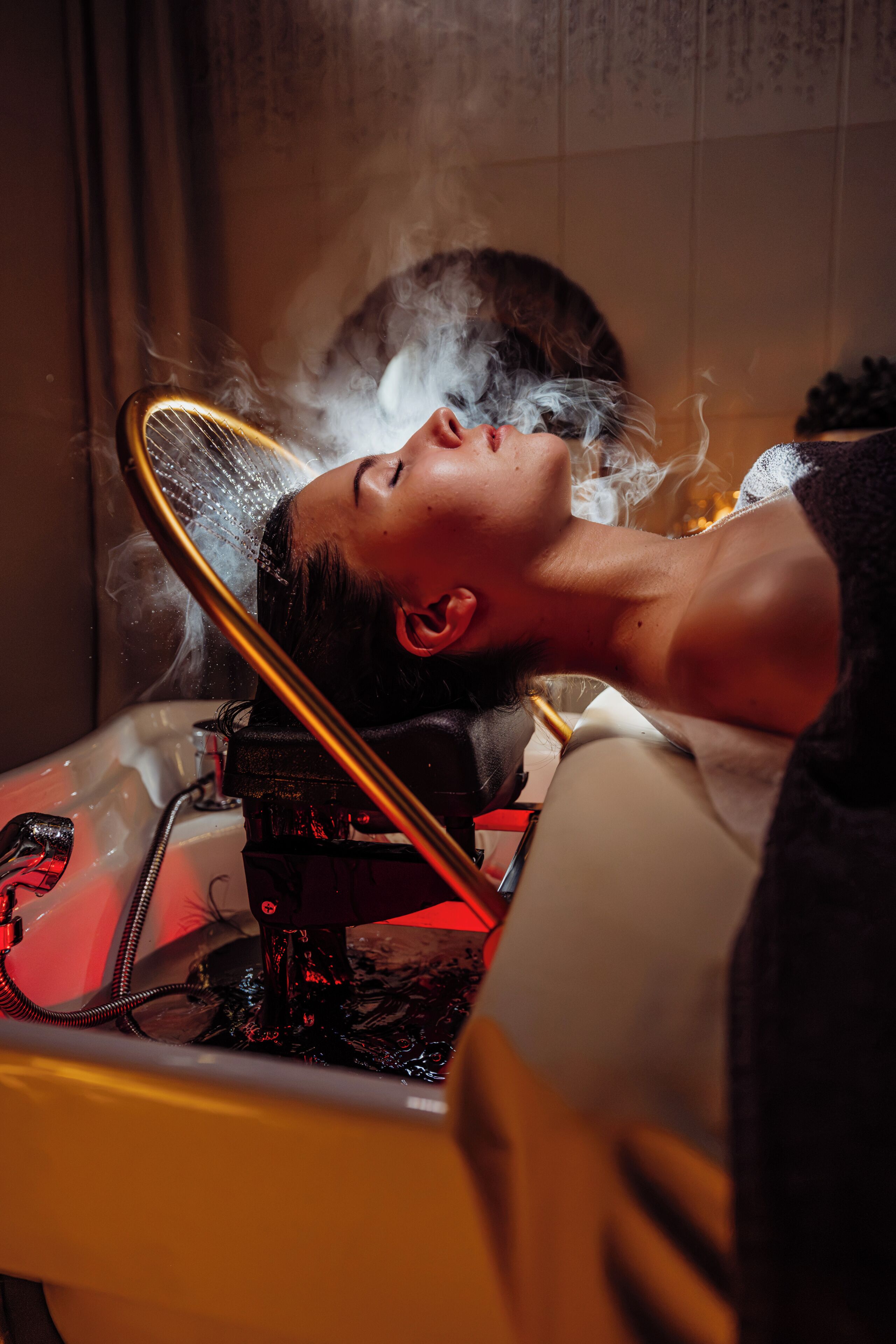 Sauna, hot tub, steam room, body treatments, aromatherapy