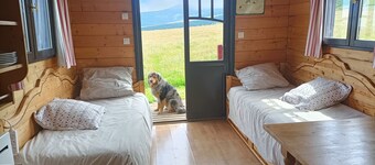 Cozy Caravan at Volcano Foot – Hiking with Donkey & Goat Available !