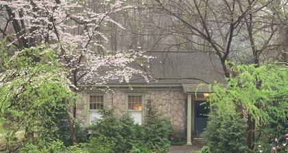 DesignerCottage-Heart of 5 Points 2BR1Bath+Kitchen