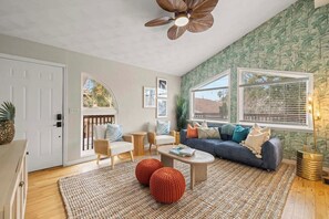 Smart-tv, videospelletjes, tafelvoetbal en een tafeltennistafel