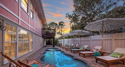 Steps 2 beach/Heated Pool/In and outdoor Game Room