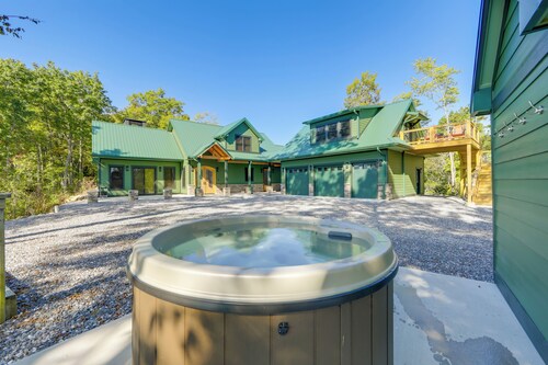 1 Mi to Nantahala River: Mtn-View Retreat!