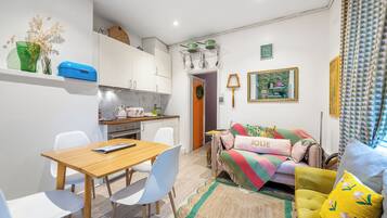 2 bedrooms, free WiFi