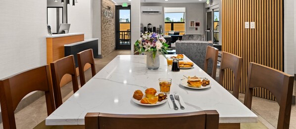 Reception - The Kulshan Hotel (Sedro-Woolley)