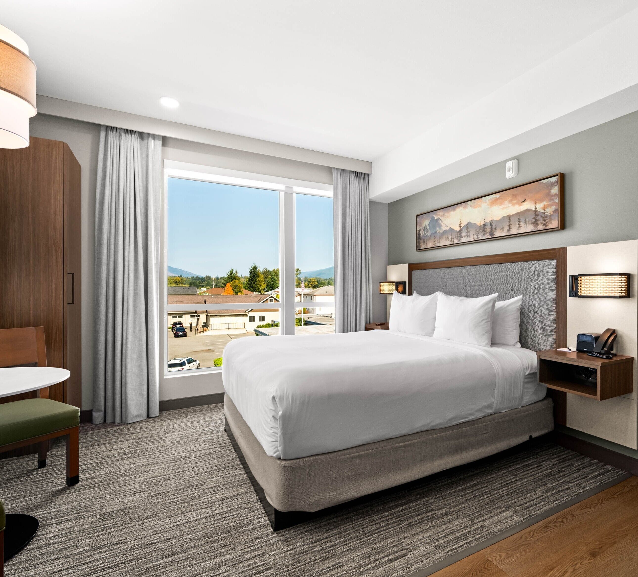 客房内保险箱、遮光窗帘、熨斗/熨衣板、免费 WiFi