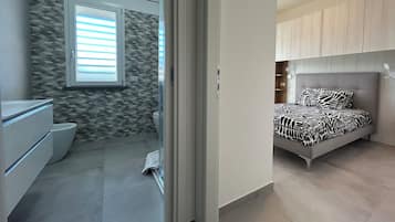 Single Room, Balcony | Bathroom | Bathrobes, bidet