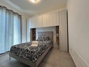 Chambre simple, balcon | Literie fournie