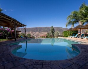 Outdoor pool - Palais d'Ouzoud (Ait Taguella)