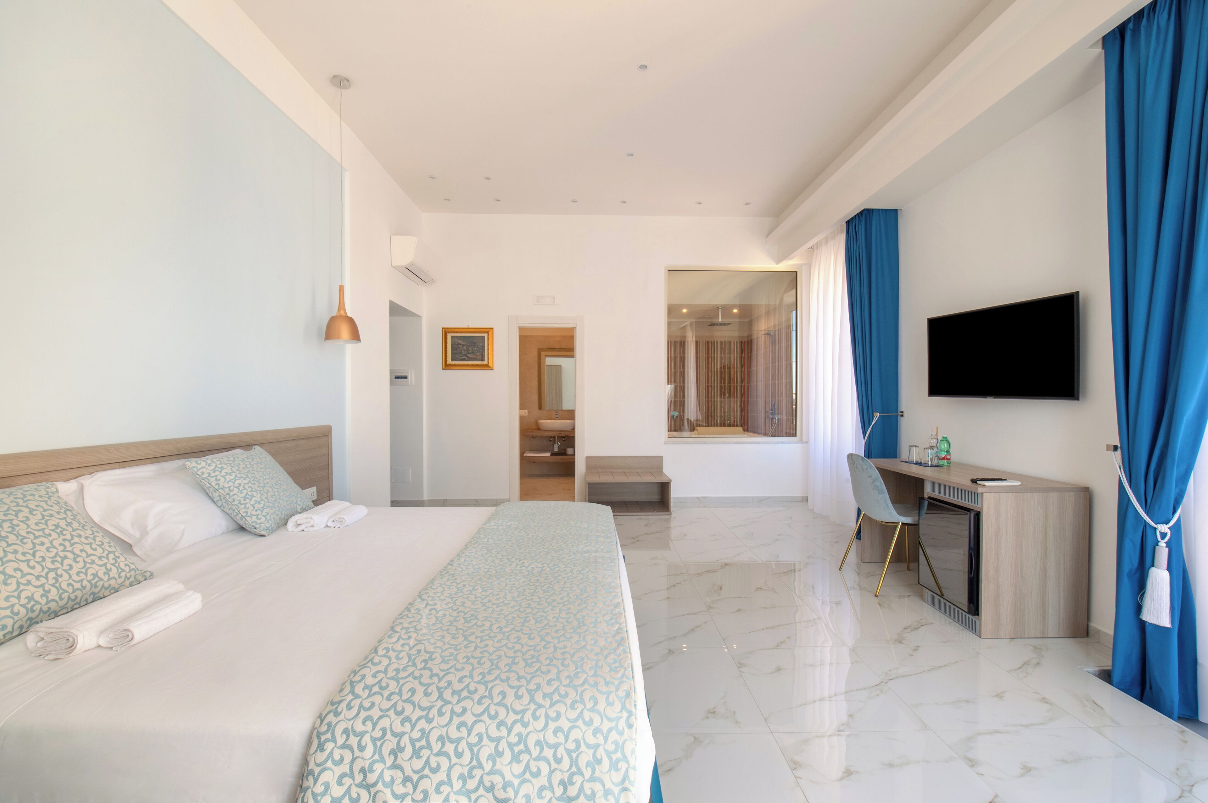 Photo - MAIN - Municipio