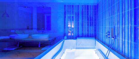 尊尚套房, 露台, 海景 | 私人 SPA 浴池