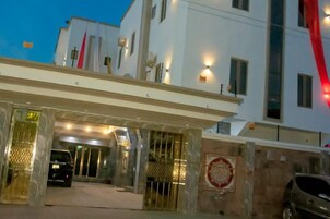 Front of property - evening/night