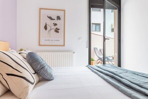 2 bedrooms, iron/ironing board