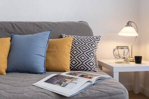 2 chambres, fer et planche à repasser