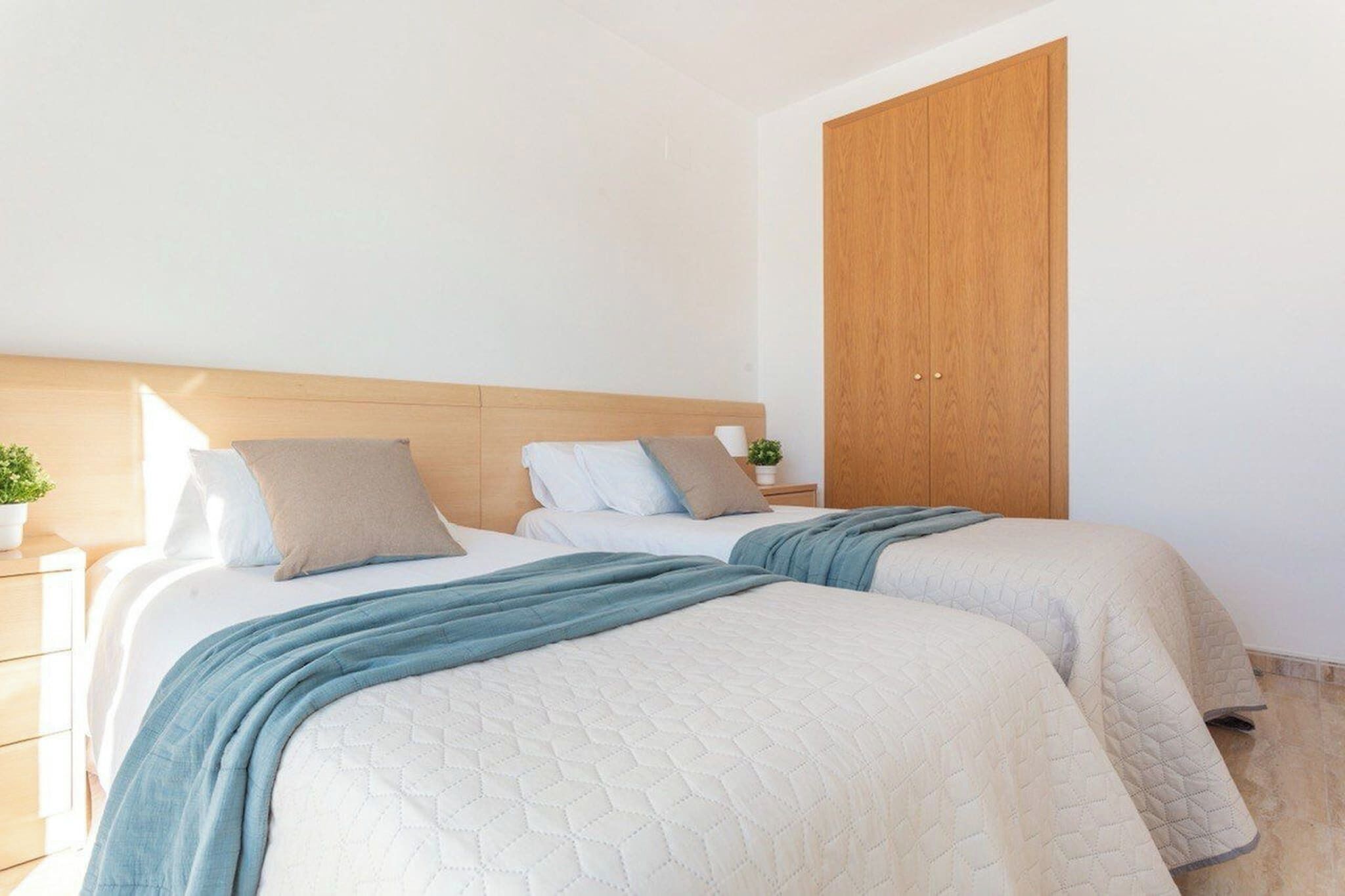 3 bedrooms, iron/ironing board