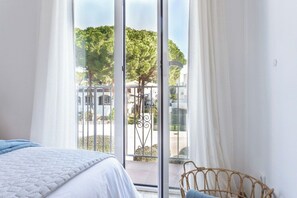 3 chambres, fer et planche à repasser, Wi-Fi gratuit, draps fournis