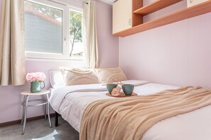 2 chambres, fer et planche Ă repasser, Wi-Fi gratuit, draps fournis