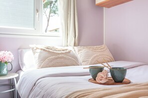Fer et planche à repasser, accès au Wi-Fi (inclus), literie fournie