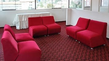 Smart TV 50 polegadas com canais a cabo