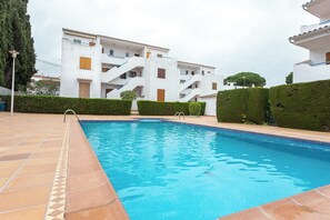 Pool - Blaumar Studio Apartment (L'Escala)