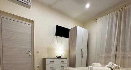 Double Room with private bathroom for the disabled in Terralba (Oristano) – Olivo