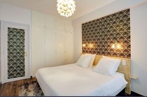 1 bedroom, iron/ironing board, WiFi, bed sheets - Luxury one-bedroom apartment in the heart of Cannes. (Cannes)