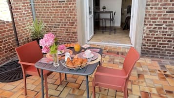 Estudio Deluxe, baño privado (1er étage) | Terraza o patio