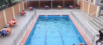 Quarter House Hotel