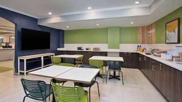 Desayuno continental incluido todos los días