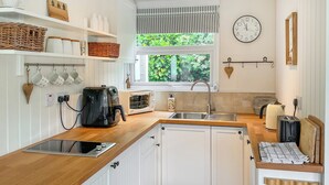 Private kitchen - 2 bedroom accommodation in Roch, near Haverfordwest (Roch, near Haverfordwest)