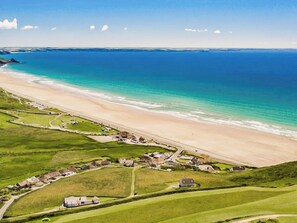 Beach - 2 bedroom accommodation in Roch, near Haverfordwest (Roch, near Haverfordwest)