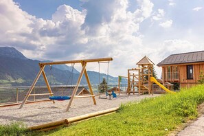 House | Children’s area - Superior Holiday Home With Sauna (Haus)
