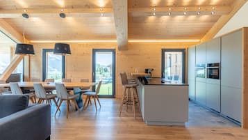 House | Dining