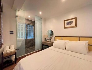 1 chambre, bureau, fer et planche à repasser, Wi-Fi gratuit