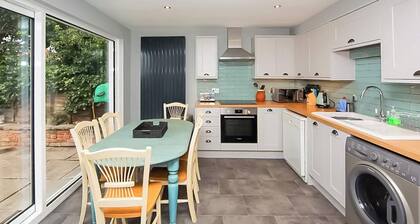 3 bedroom accommodation in Brancaster Staithe