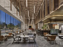 2 間餐廳；供應早餐