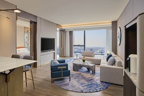 Premium bedding, down comforters, pillowtop beds, in-room safe - Hilton Shanghai Zhangjiang Science City (Shanghai)