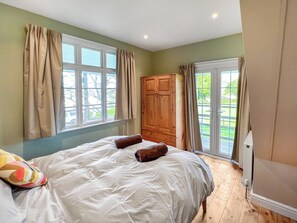 3 bedrooms, free WiFi, bed sheets - The ideal rural getaway to create lasting memories with your family. (Okehampton)