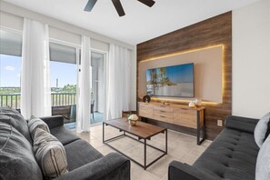 TV - 3 Bedrooms / 2 Bathrooms / Champions Gate (1163DL) (Kissimmee)