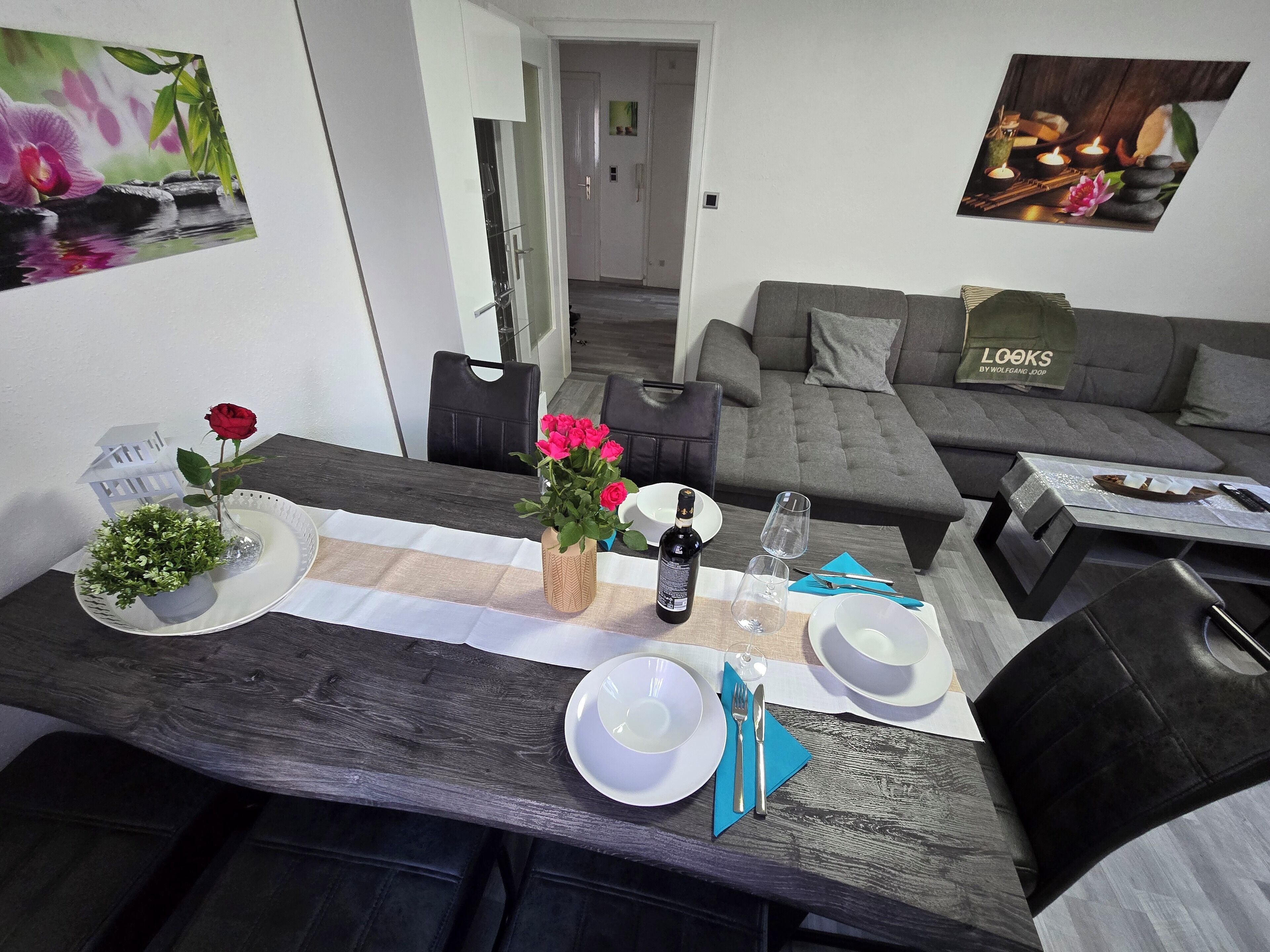 Een smart-tv en een stereo