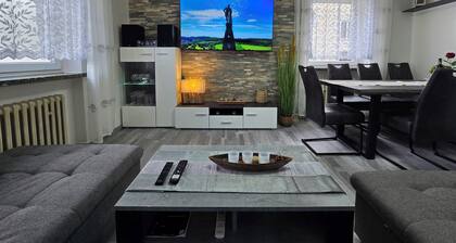 Exklusives und helles Apartment im Zentrum, 1 Gbit WLAN, Boxspringbetten, Spülm.