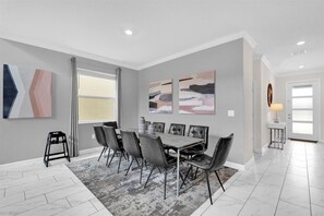 Dining - 5 Bedrooms / 5 Bathrooms / Champions Gate (634WS) (Kissimmee)