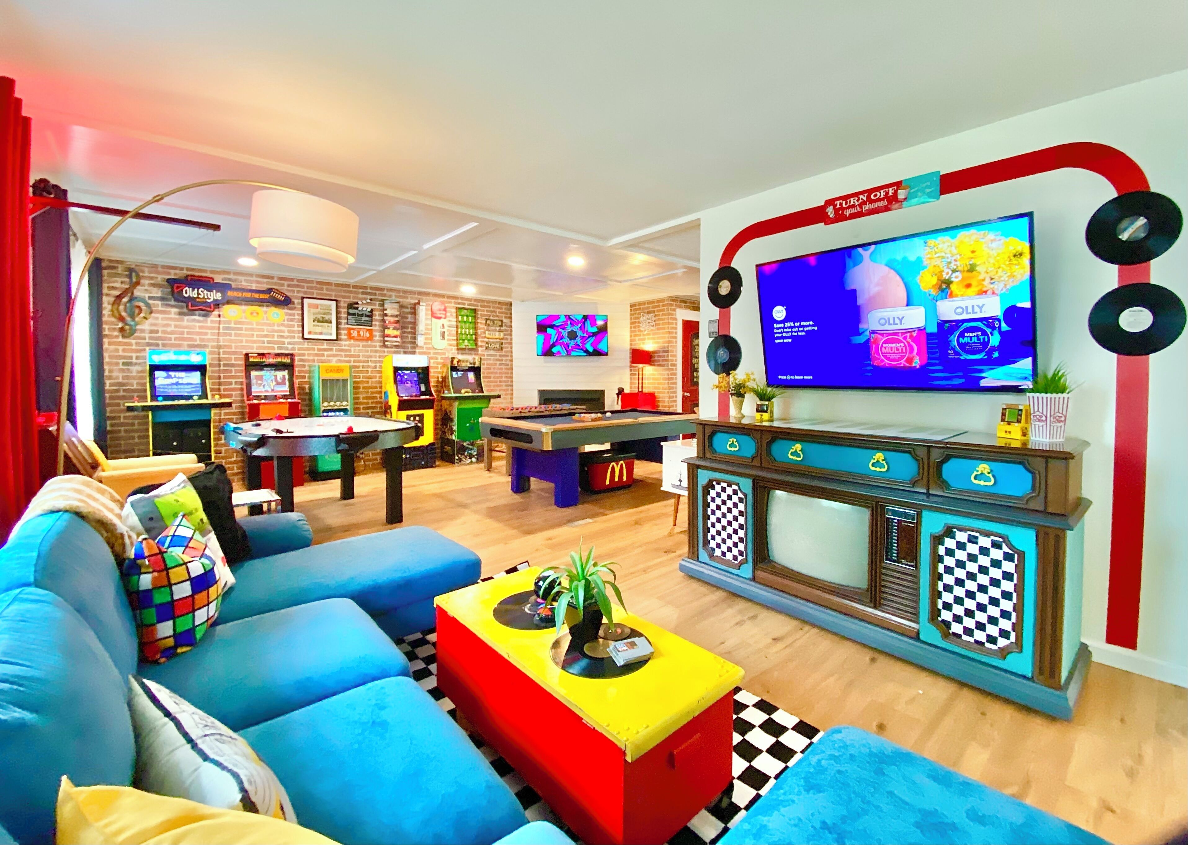Smart TV, videojuegos, futbolito y libros 