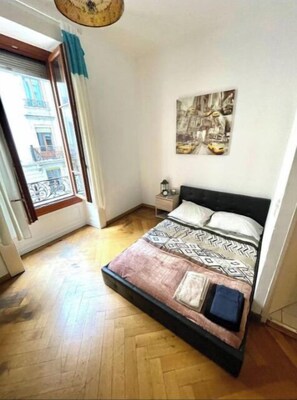 1 chambre, fer et planche à repasser, Wi-Fi, literie fournie