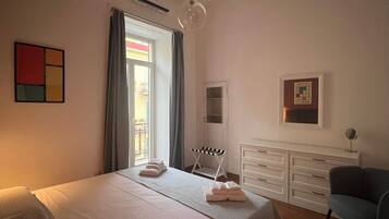 3 bedrooms, iron/ironing board, travel crib, free WiFi