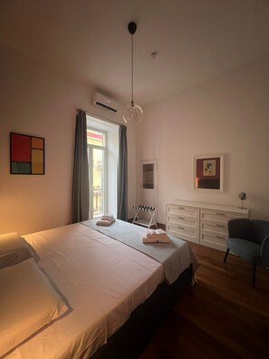 3 bedrooms, iron/ironing board, travel crib, free WiFi