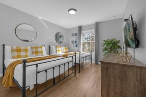 4 chambres, lit parapluie, Wi-Fi, draps fournis