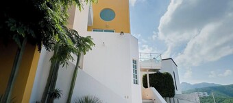 Casa Amarilla Guanajuato
